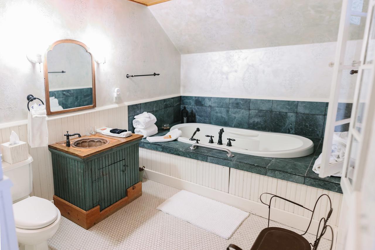 Round Barn Farm B & B Event Center Red Wing Bagian luar foto